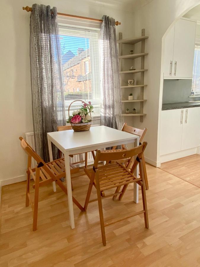 אדינבורו Cosy Cottage With Free Parking Close To Airport מראה חיצוני תמונה